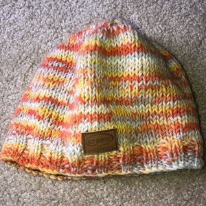 Kyber wool hat lined with fleece looks brand new